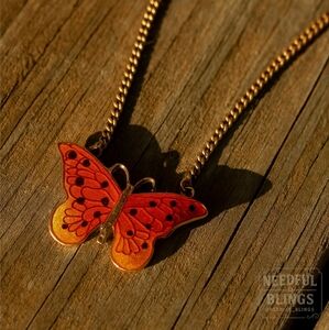 Vintage Butterfly Pendant Necklace Gold-Tone Enamel 19" Chain 🦋